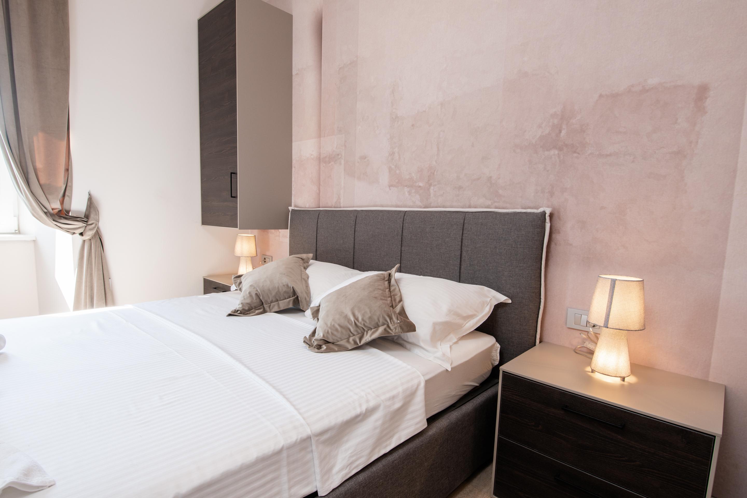 Lorem ipsum, dolor sit amet consectetur adipisicing elit. Enim ipsam expedita voluptas quaerat natus labore, sapiente deserunt et accusamus amet asperiores nesciunt non exercitationem. Culpa nam facilis consequuntur laborum eum.