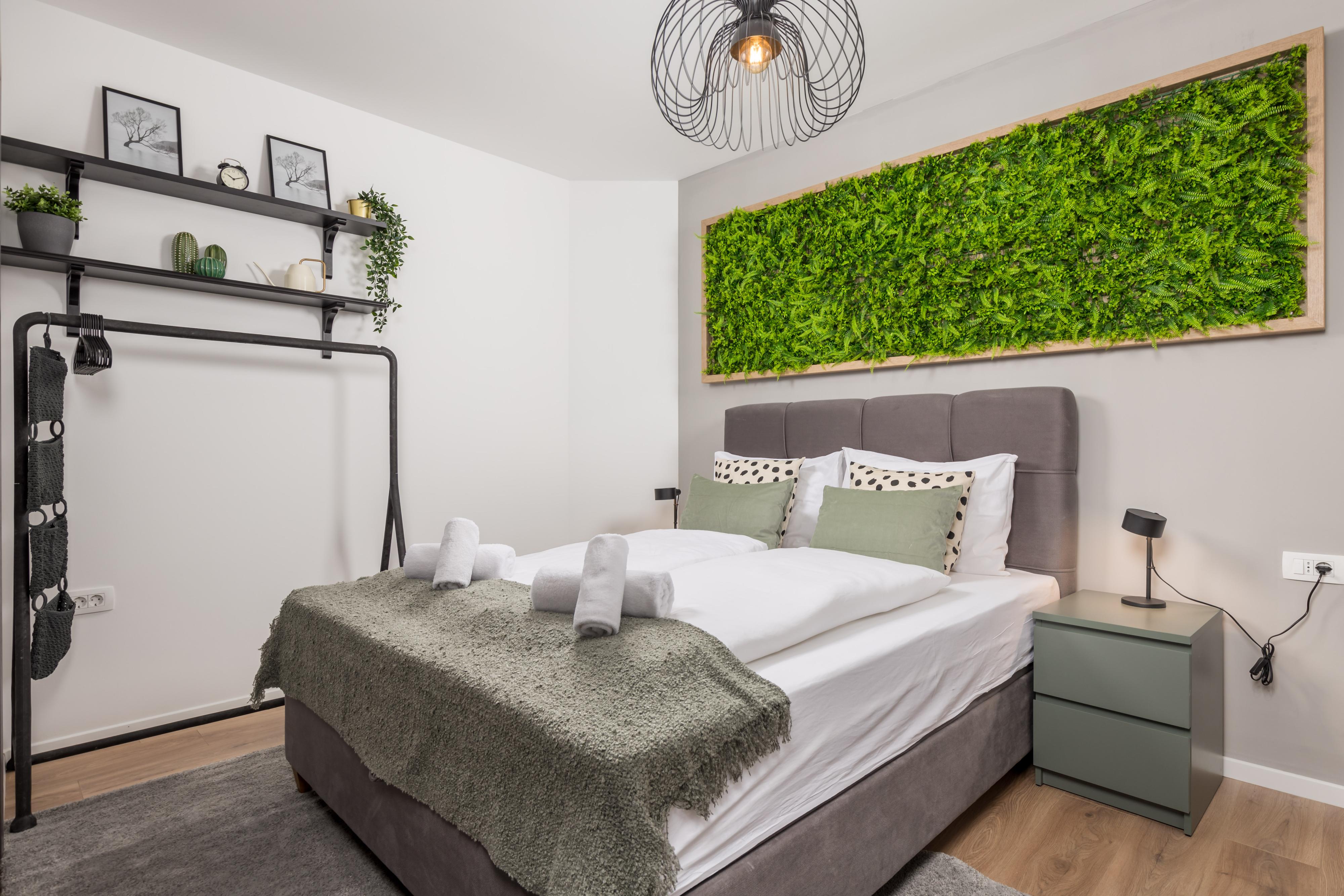 Lorem ipsum, dolor sit amet consectetur adipisicing elit. Enim ipsam expedita voluptas quaerat natus labore, sapiente deserunt et accusamus amet asperiores nesciunt non exercitationem. Culpa nam facilis consequuntur laborum eum.